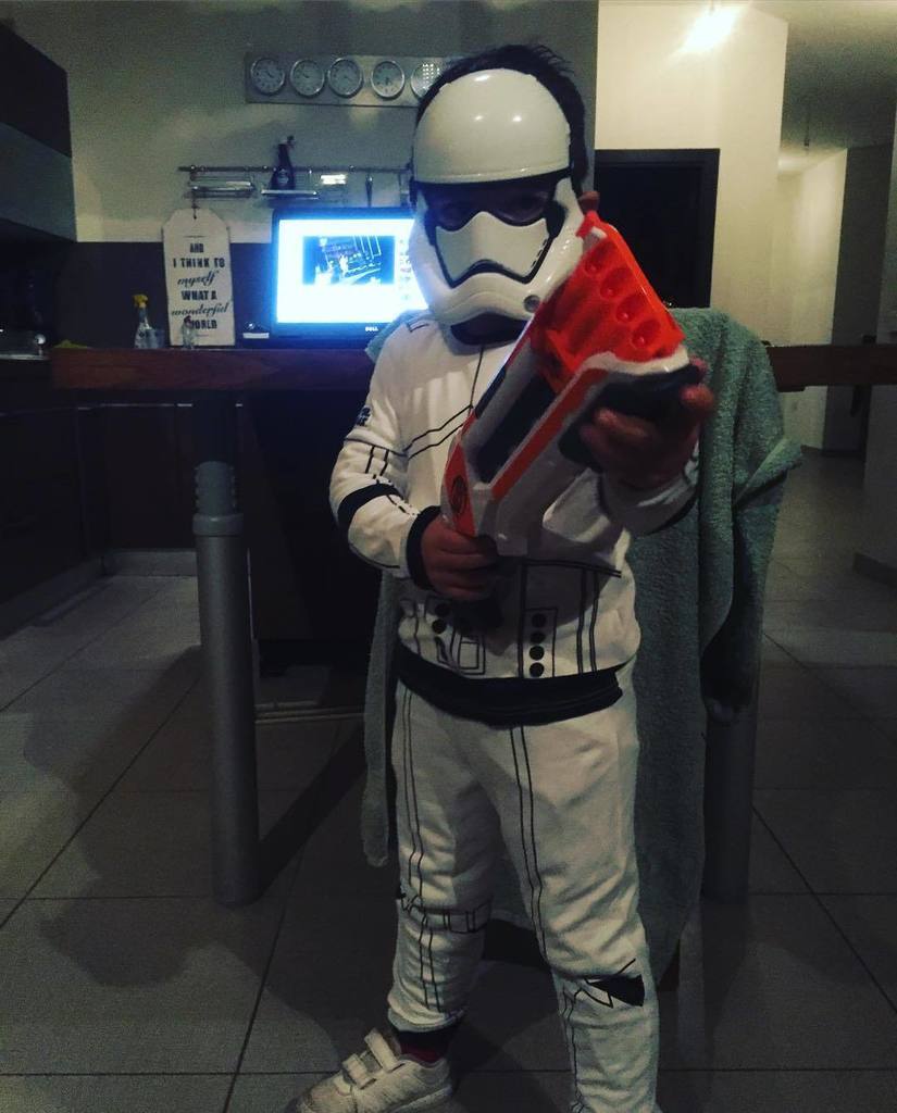hashtagstarwars's tweet image. New #StarWars Instagram by @jacquii_o // #carnival #starwarskid #stormtrooper #dressup