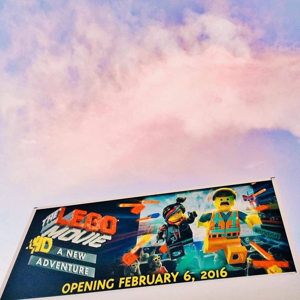 OCMomBlog's tweet photo. Tonight was as epic adventure @legolandcalifornia #TheLEGOMovie4D #AllHailMe #EvilSecretPlot #LordRisky https://t.co/9e4Qw4P623