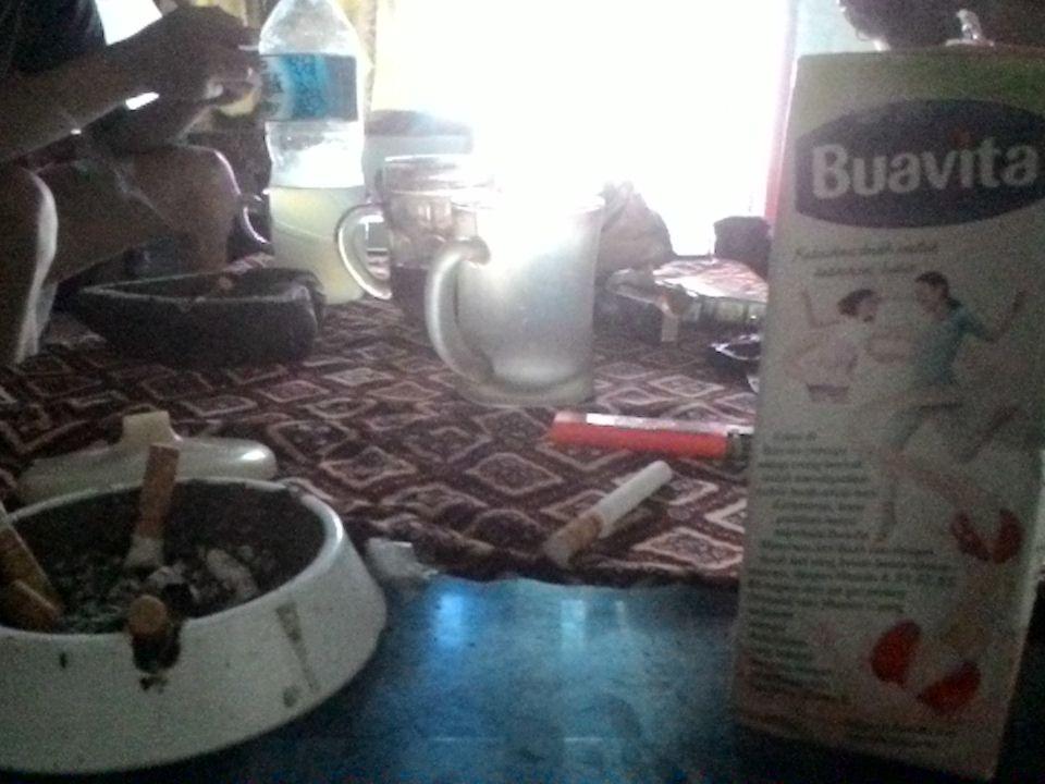 Vodca buahh vita paas suasana hujannn ..hanya menghanhatkan suasana saja ..