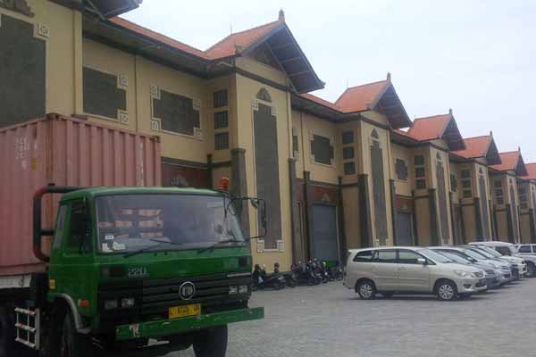 Bisniscom's tweet photo. Angkasa Pura I Resmikan Bali Logistics Park https://t.co/4GPeaA1ym9 https://t.co/JwSrfLAzDt