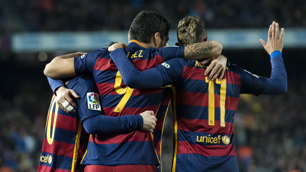 FCBarcelona's tweet photo. Barça have now scored 105 goals in 39 matches, an average of 2.61 per game 
 https://t.co/AcnVoovxtJ https://t.co/lpxoYjYVpQ