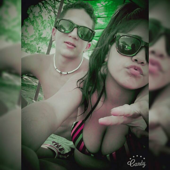 YairCab1's tweet photo. Foto Vieja En La Pile con Mi Mejor ;) https://t.co/p0mIXYgVuM