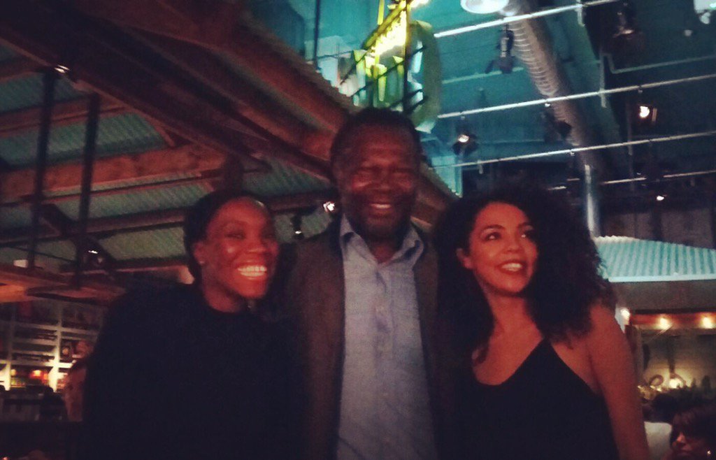 Afro_Picks's tweet photo. @levismokehouse meeting levi roots 🙌🏾 #reggaereggae #leviroots #jamaica #jerkchicken #caribbean #jamaicans #foodporn https://t.co/qq5GOqnGCM