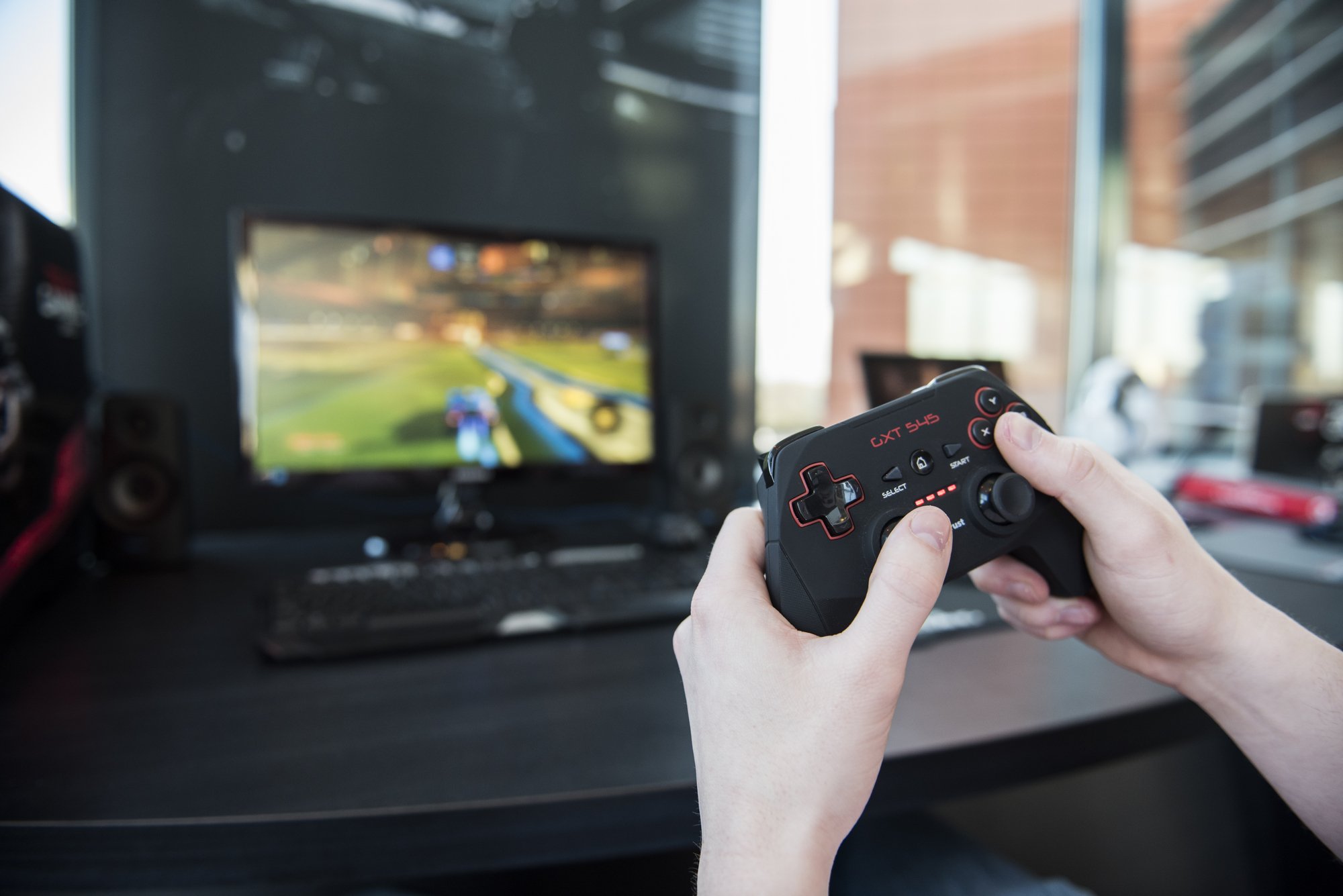 wastafel B.C. Incubus Trust Gaming on Twitter: "The GXT 545 is a great wireless gamepad for the  PC! Enjoy this with Rocket League, racing or fighting games!  https://t.co/detFiRj8fQ" / Twitter