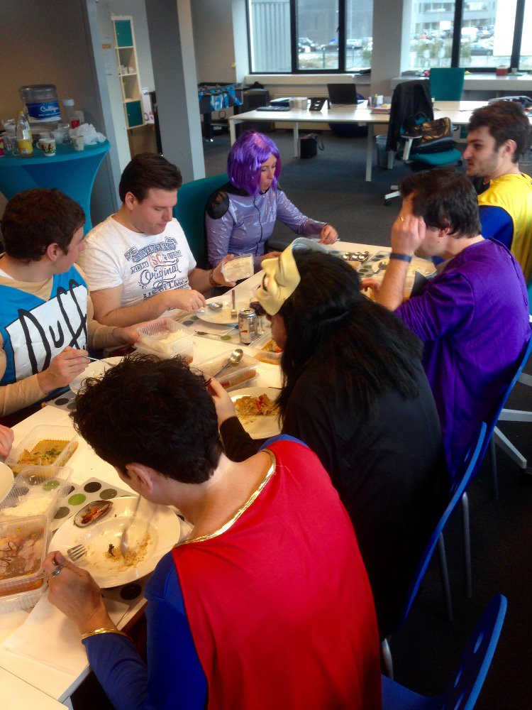 Docbyte_'s tweet photo. Time for thai!🍱 #superheroday ⚡️ #docbyte https://t.co/m3ZSX0DBMx
