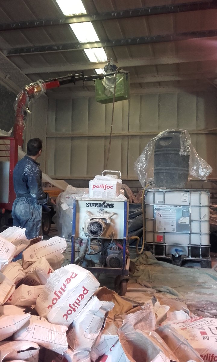AislamientosSF's tweet photo. Protección pasiva contra el fuego de estructura portante de nave en Vargas, para yogures Clem https://t.co/yhbqvmJtfv