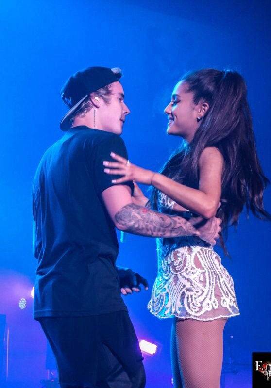 ArianasIndo's tweet photo. RT if you want Ariana and Justin Bieber to collab
#VoteArianaGrande #KCA https://t.co/XttjIRqhEm