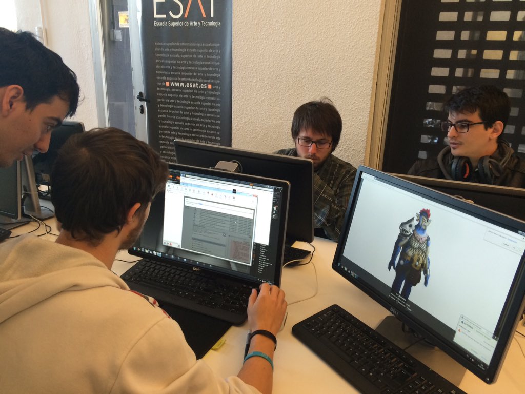 ESAT_Valencia's tweet photo. Viernes de #Proyectos_ESAT y esta vez con alumnos del Colegio Alemán visitando nuestro departamento de I+D https://t.co/50pPf55nWg