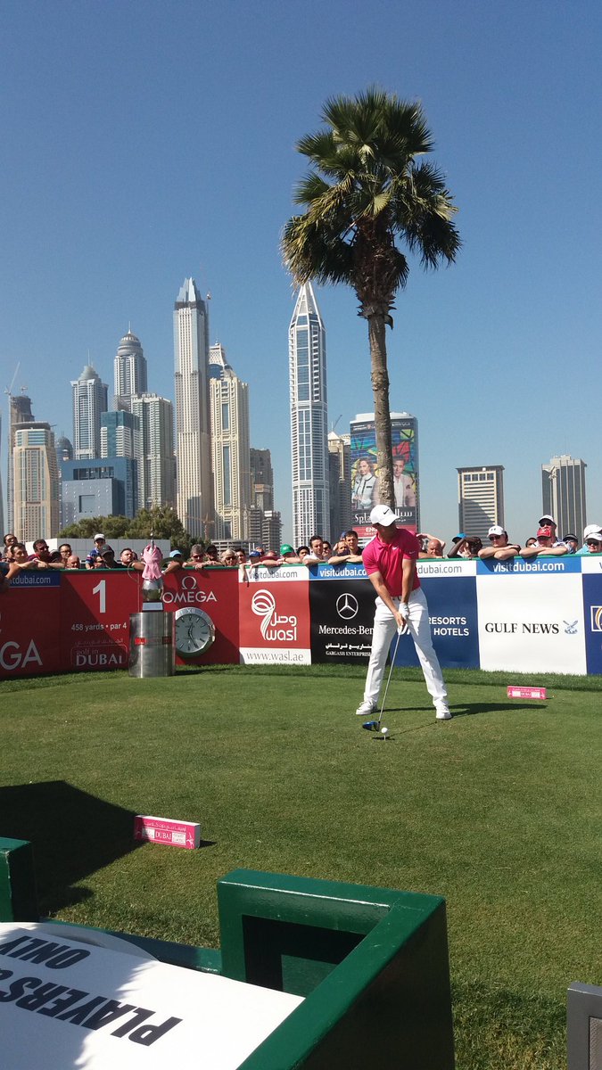 EmiratesGC's tweet photo. Defending champion @McIlroyRory tee's off for round 2 of the Omega Dubai Desert Classic #oddc2016 https://t.co/iLTSXz5Dyy