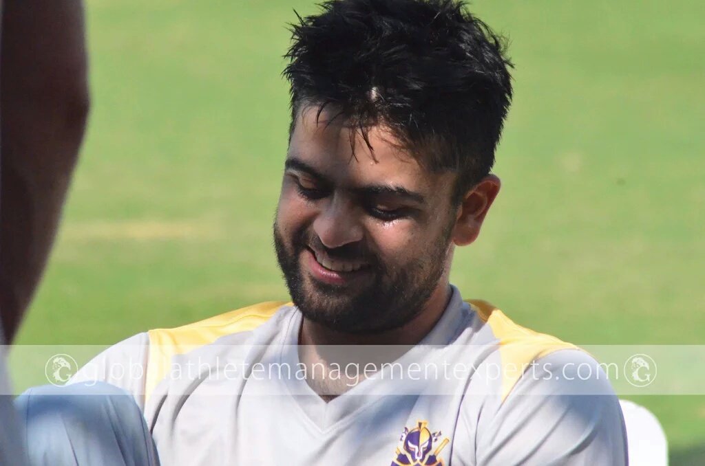 ThisizS's tweet photo. @iamAhmadshahzad
#Smile #Shyness #Dimples
Really wanna Know #WhatsTheTopic ???
😍😉😚 https://t.co/7I1AzNbivt
