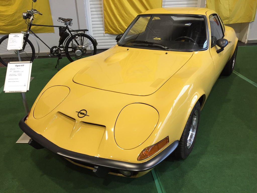 Jetzt kaufen, bevor durch den neuen Opel GT die Preise hochgehen: schönes exemplar auf der messe Bremen #HBCMLive