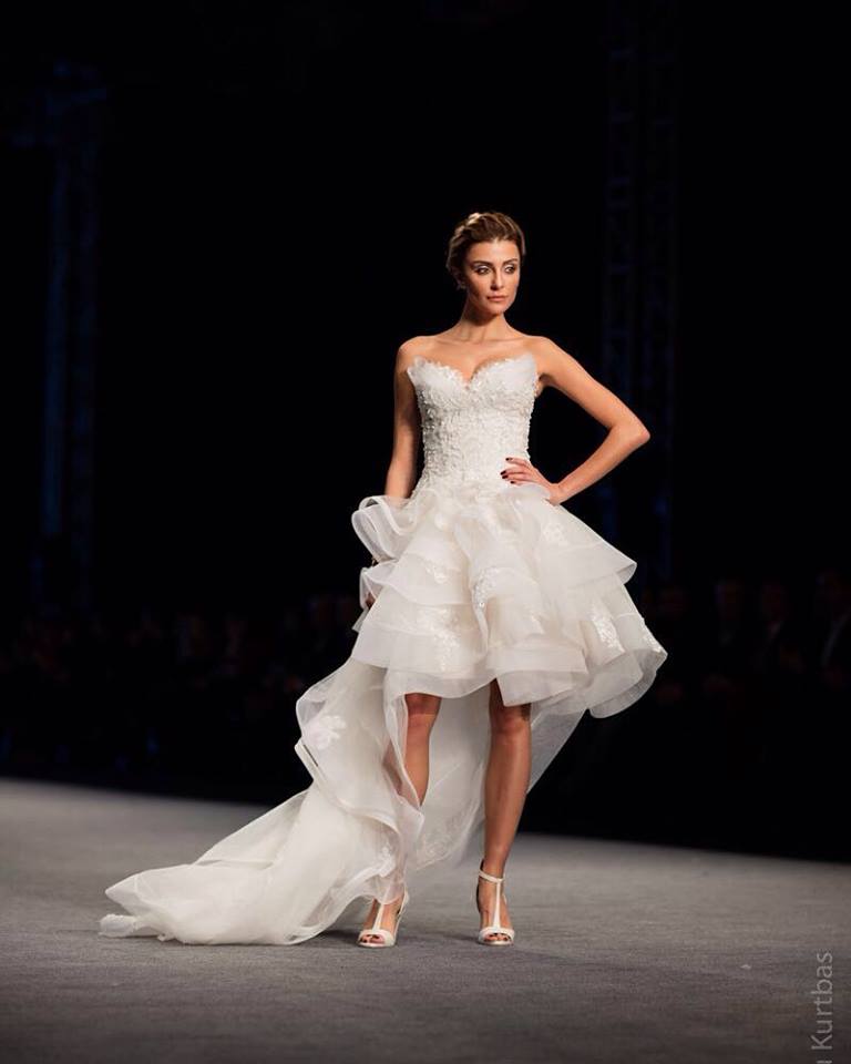 EGSD1992's tweet photo. 2015 Gelinlik Tasarım yarışması birincisi Taner Tabaklı'yı tebrik ediyoruz
#ifwedding #izmir #ifweddingfashion #2016 https://t.co/AUxLSslVDf