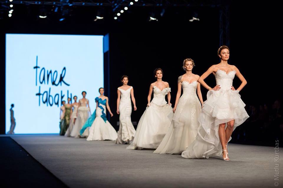 2015 Gelinlik Tasarım yarışması birincisi Taner Tabaklı'yı tebrik ediyoruz
#ifwedding #izmir #ifweddingfashion #2016