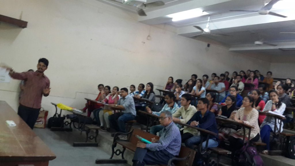 Relead_LFT's tweet photo. At LM Pharmacy College #Ahmedabad #Leadership #Learning #Relead https://t.co/52RJbmLGf5