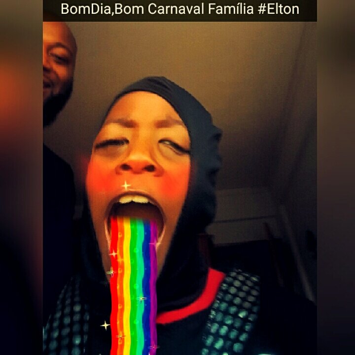 Masta_FS's tweet photo. #BOMDIAFAMILIA, BOM CARNAVAL🎉🎊 💯
#ELTONSILVA aka #NOTLE👑😍❤
SNAPCHAT : MASTA.BIGBABE ✔ #ALBUMDAFSNACOZINHA 👑 👑 👑 👑 https://t.co/s4ViQhNmEF