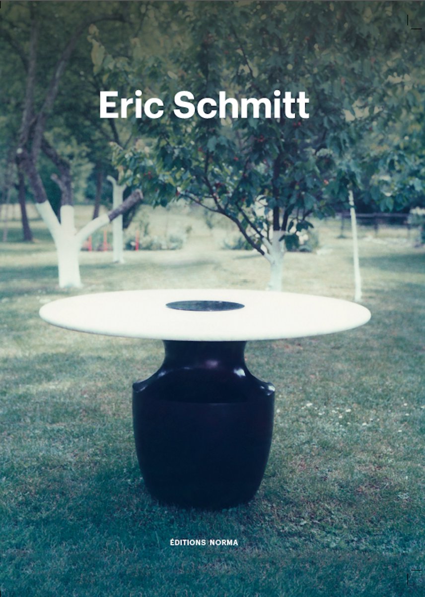 GalerieDutko's tweet photo. Signature #livre #EricSchmitt sur notre stand #dutko à #BRAFA https://t.co/qT27KtZKQg