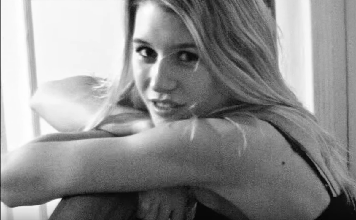 autoplayco's tweet photo. Delphine by @tmassif is a chill track with a dreamy actress
Via @wearestereofox https://t.co/o3mS82XAXw #thebox https://t.co/XDSIB5Za7d