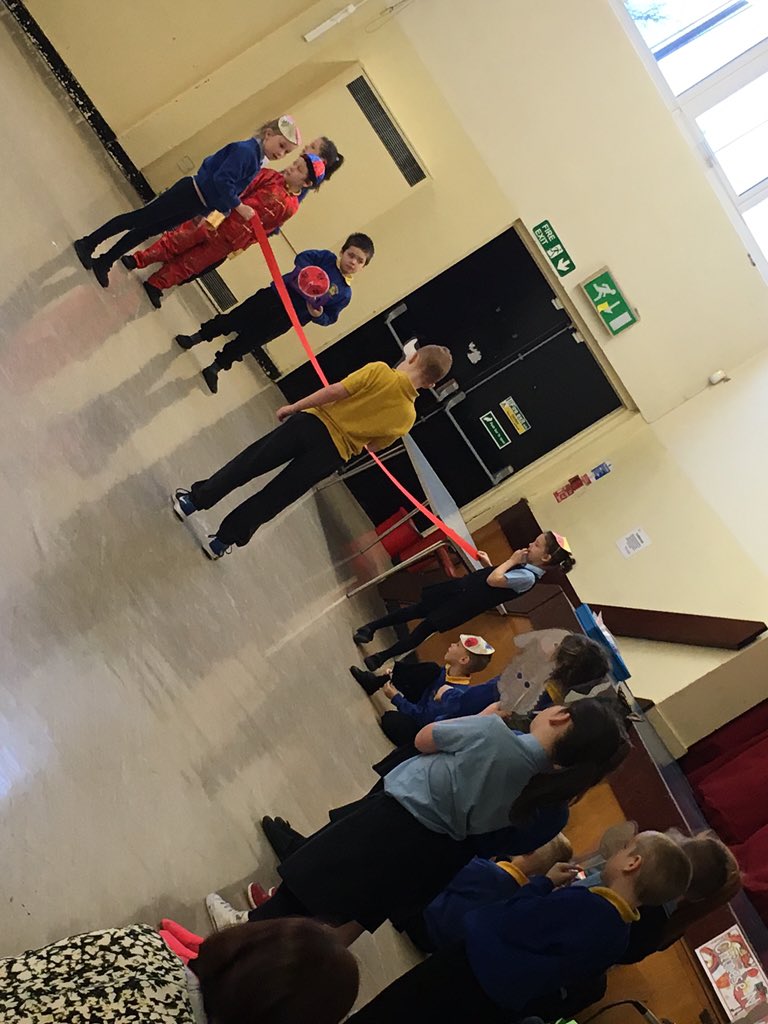 sandaig_ps's tweet photo. Fantastic assembly by primary 3 about Chinese New Year#yearofthemonkey https://t.co/FVrgAFo87p