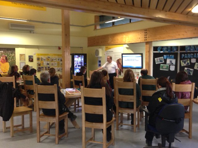 ANIGENEHLD4V's tweet photo. @MediMarkSci at @DogsTrust (@DT_Harefield ) giving #InfectionControl training! #Training #InfectionPrevention https://t.co/vBAN6D66rP