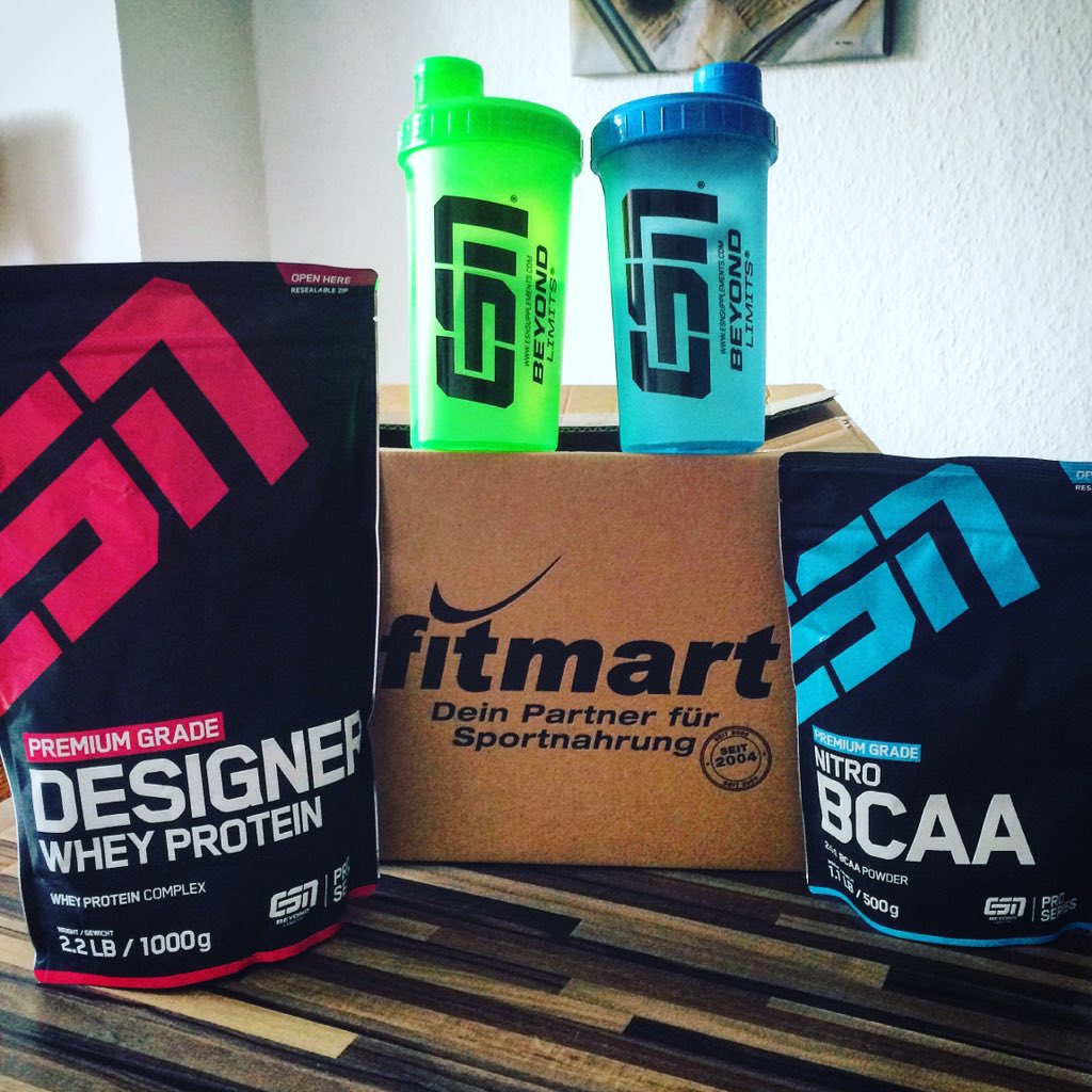 Fantastic_F_L's tweet photo. @Fantastic_F_L @FitmartDE #whey #protein #bcaa #shaker #cola #blueberrycheescake https://t.co/9L7NqlsVXL