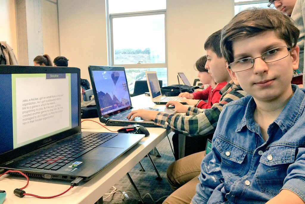 CoderDojo's tweet image. Awesome projects addressing social issues from @CoderdojoTurkey &amp;amp; Coderdojo Romania ninjas at #codingcampistanbul 👍🎉