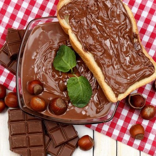 AmazonUK's tweet image. Happy #WorldNutellaDay!

Our favourite Nutella recipe = BIG jar + spoon.

What's yours? amzn.to/1KuaZfz