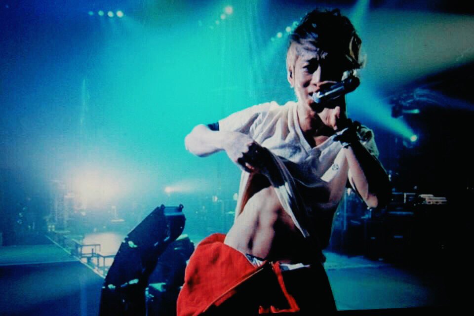 aya0402ka's tweet photo. フォロワーさん1300人突破！！
フォロワーさんいつもありがとうございます！これからもよろしくお願いします！
#RTした人全員フォローします 
#UVERworld好きな人RT 
#全国のcrewさんと繋がりたい https://t.co/sDEbKxam5y