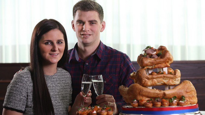 itvnews's tweet photo. Couple set for 'most northern wedding ever' with Yorkshire pudding cake https://t.co/O6I3TTqD8H https://t.co/f6MC0VUypb