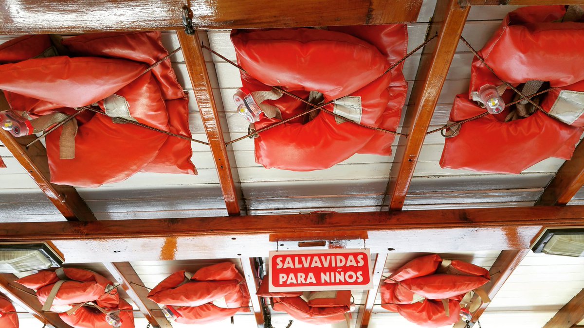 travelmediamgz's tweet image. #BuenViernes viajeritos!! A ponernos el salvavidas que cada vez que llueve #Córdoba se inunda!! #HumorInglés