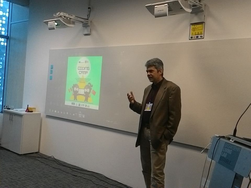 CoderdojoTurkey's tweet image. Radu is speaking @coderdojotm #coderdojo #codecamping #coderdojoturkiye #coderdojoromania @CoderDojo