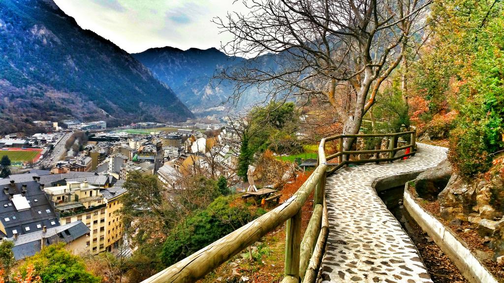 Video_Tweed's tweet photo. Just looking thru hol snaps, highlight for me in #AndorraLaVella was Canal Trail above the city #Andorra #wanderlust https://t.co/Vq5ZwsPtxZ