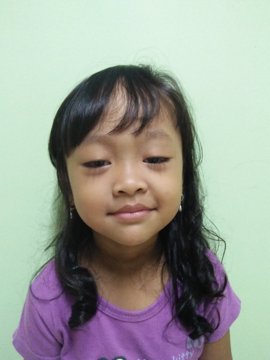 Anak gadis ga kerasa dah mau sekolah <a href="/agisbulbul/">ndutna ndoy</a>