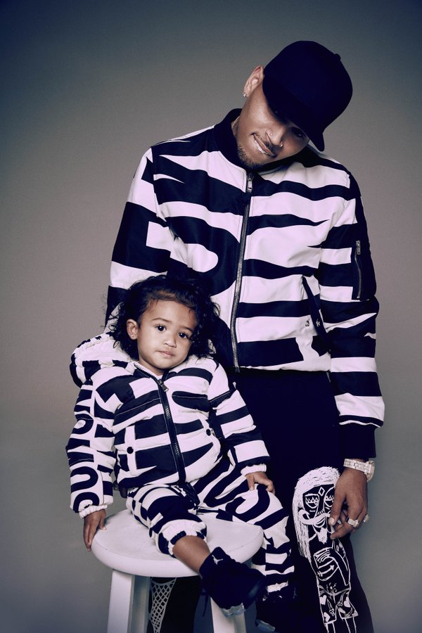 chrisbrown's tweet image. #Royalty smarturl.it/Royalty