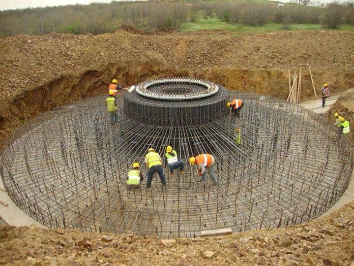 La siempre impresionante cimentación de una turbina eólica