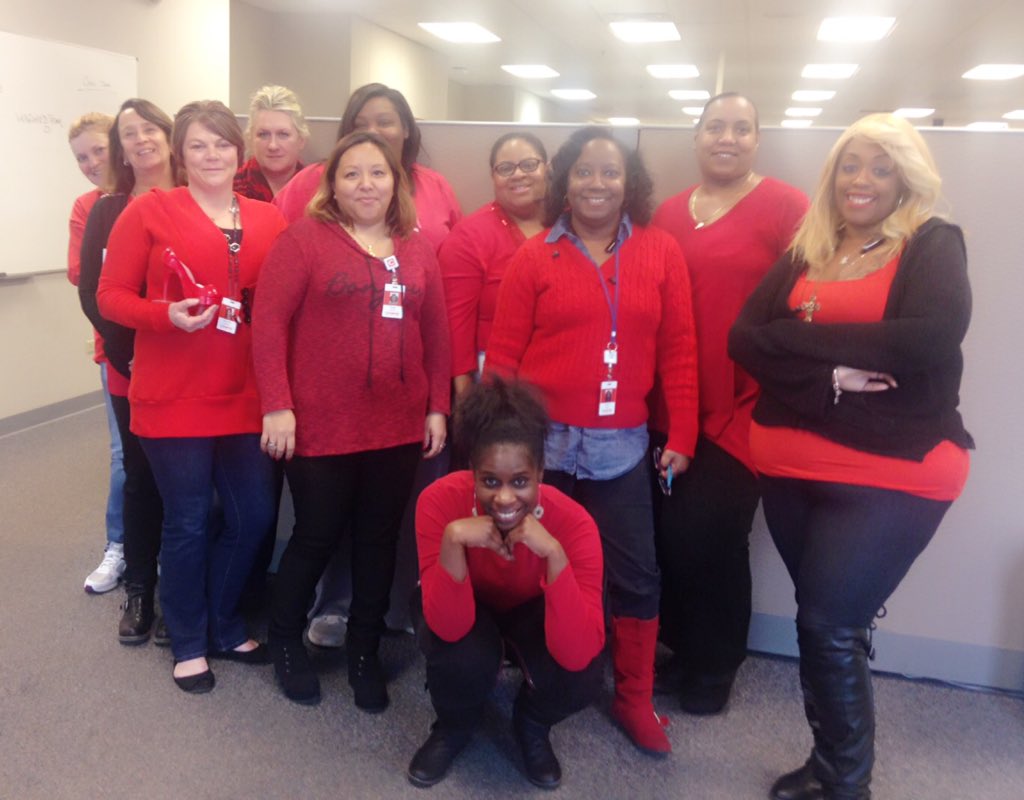 mireyadenigris's tweet photo. Ladies in red 😻 #GoRedConifer #GoRedForWomen https://t.co/JdQFUXpc4m