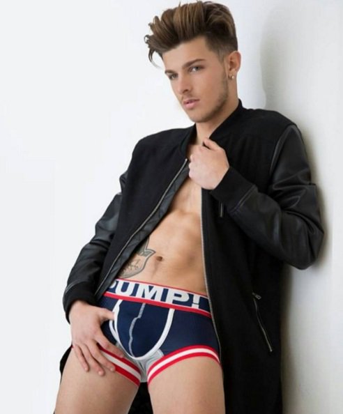 ChicosGeniales's tweet image. Ager Abarka Esteban
Bilbao (España) 
25-08-98
instagram.com/ager_abar
instagram.com/chicosgeniales