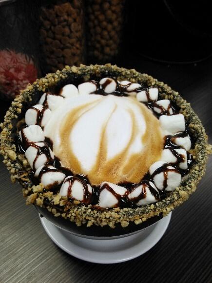 quickysjava's tweet image. People are going wild over our new Ocean's 11 Menu. Gourmet coffee, energy drinks and smoothies!
#WholeShabang