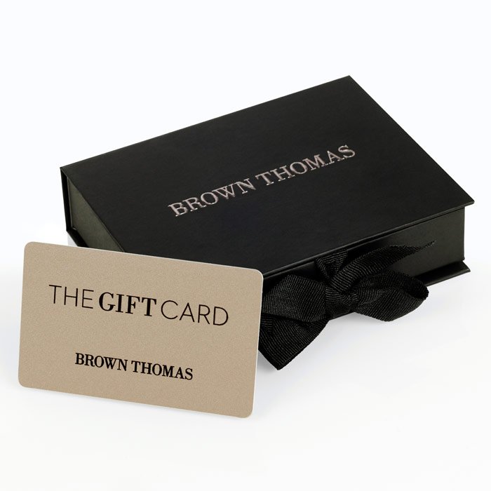 HerFamilydotie's tweet photo. Get ready for the new spring/summer season with a €100 Brown Thomas voucher. RT and Follow to enter! #HerFamilyWin https://t.co/IpACjVoMyk