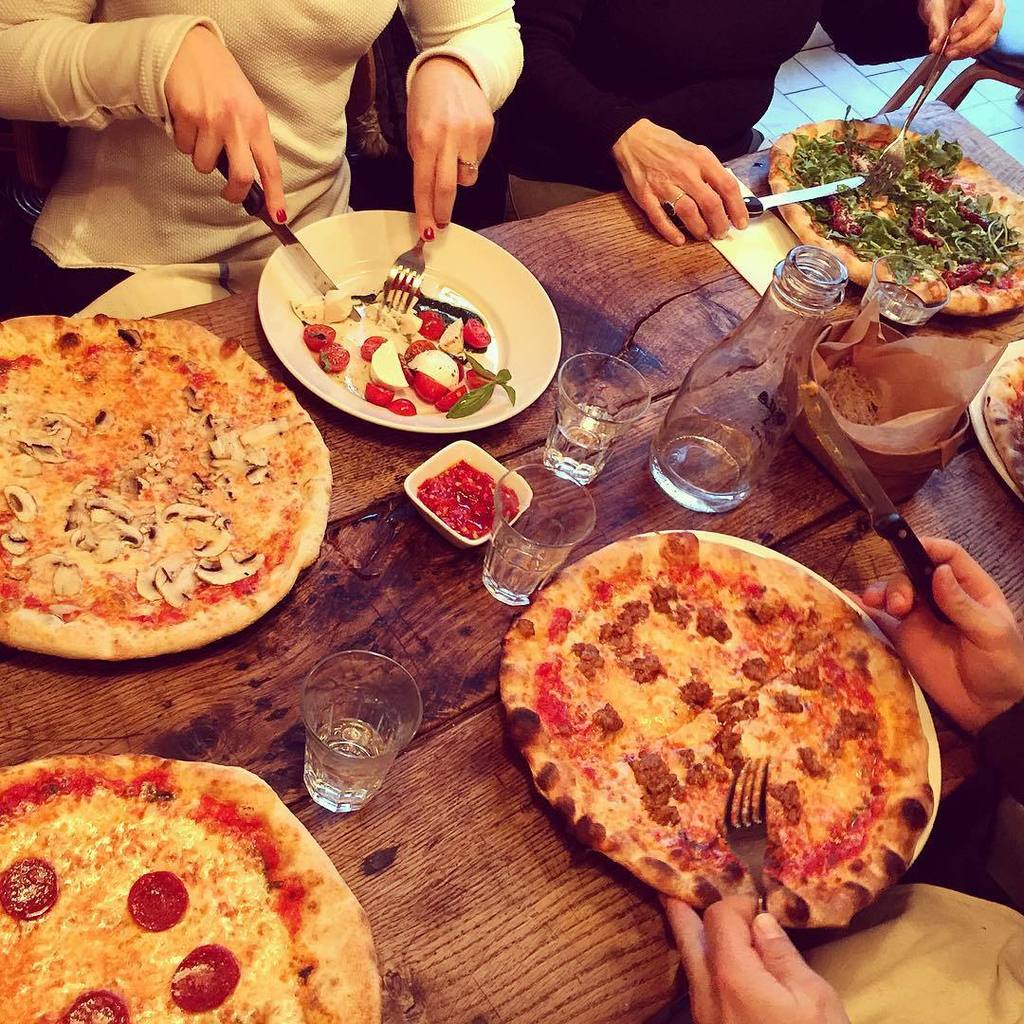 yolevski's tweet photo. There is nothing like #food, #friends, and #family. Amazing @terronito #pizza doesn’t hurt either. #pricestreet #mi… https://t.co/K0PwMLlF8L