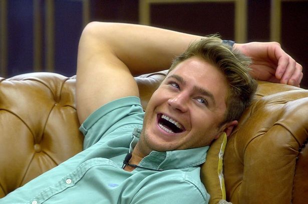 It's the #CBBFinal tonight here are five reasons why <a href="/ScottGShore/">Scotty T MBE</a> should win chroniclelive.co.uk/news/tv/celebr… #cbbscottyt