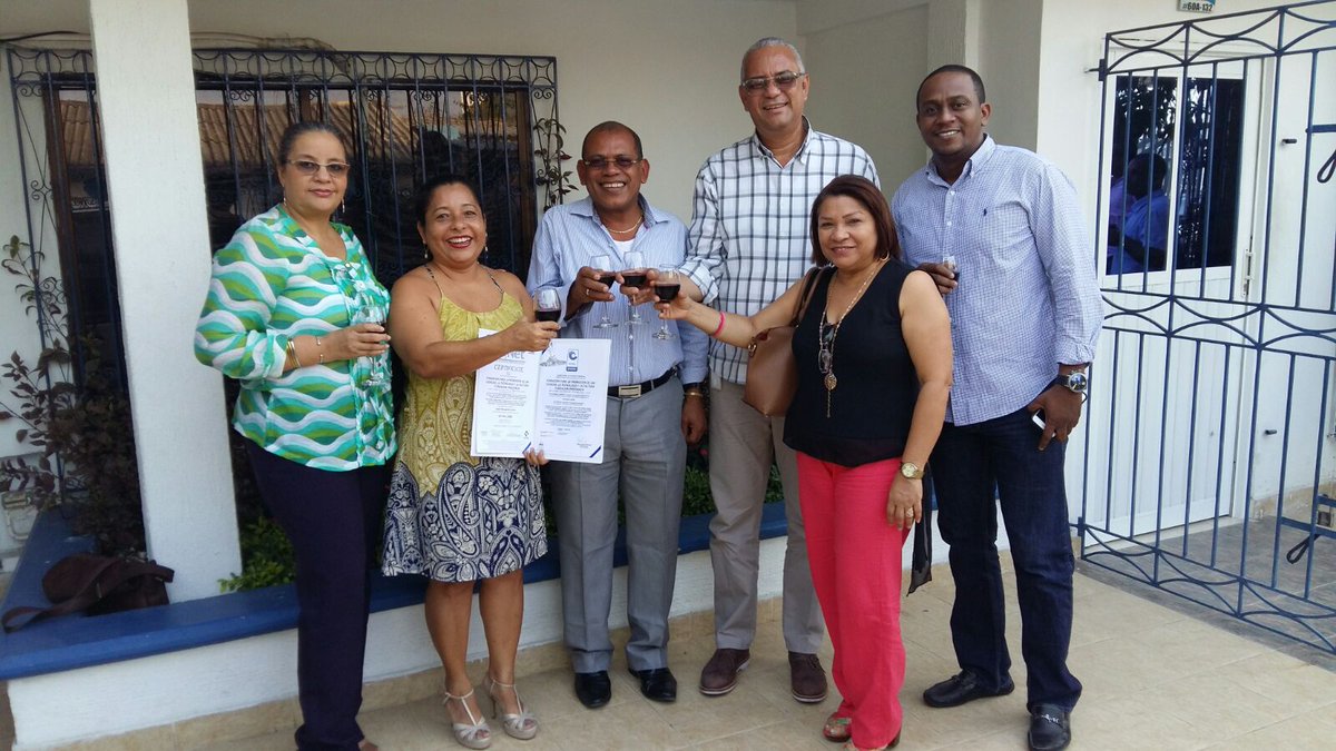 FundProciencia's tweet photo. Compartimos con amigos y aliados de la Fundación la certificación en calidad de la norma ISO 9001:2008 por ICONTEC https://t.co/HdivD5XYVT