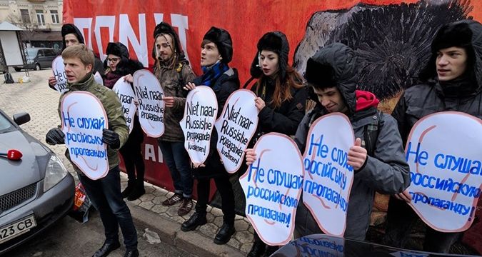 qirim_news's tweet image. Pro Ukraine: Не слушай российскую пропаганду! bit.ly/1T2pTwg
#proukraine #украина