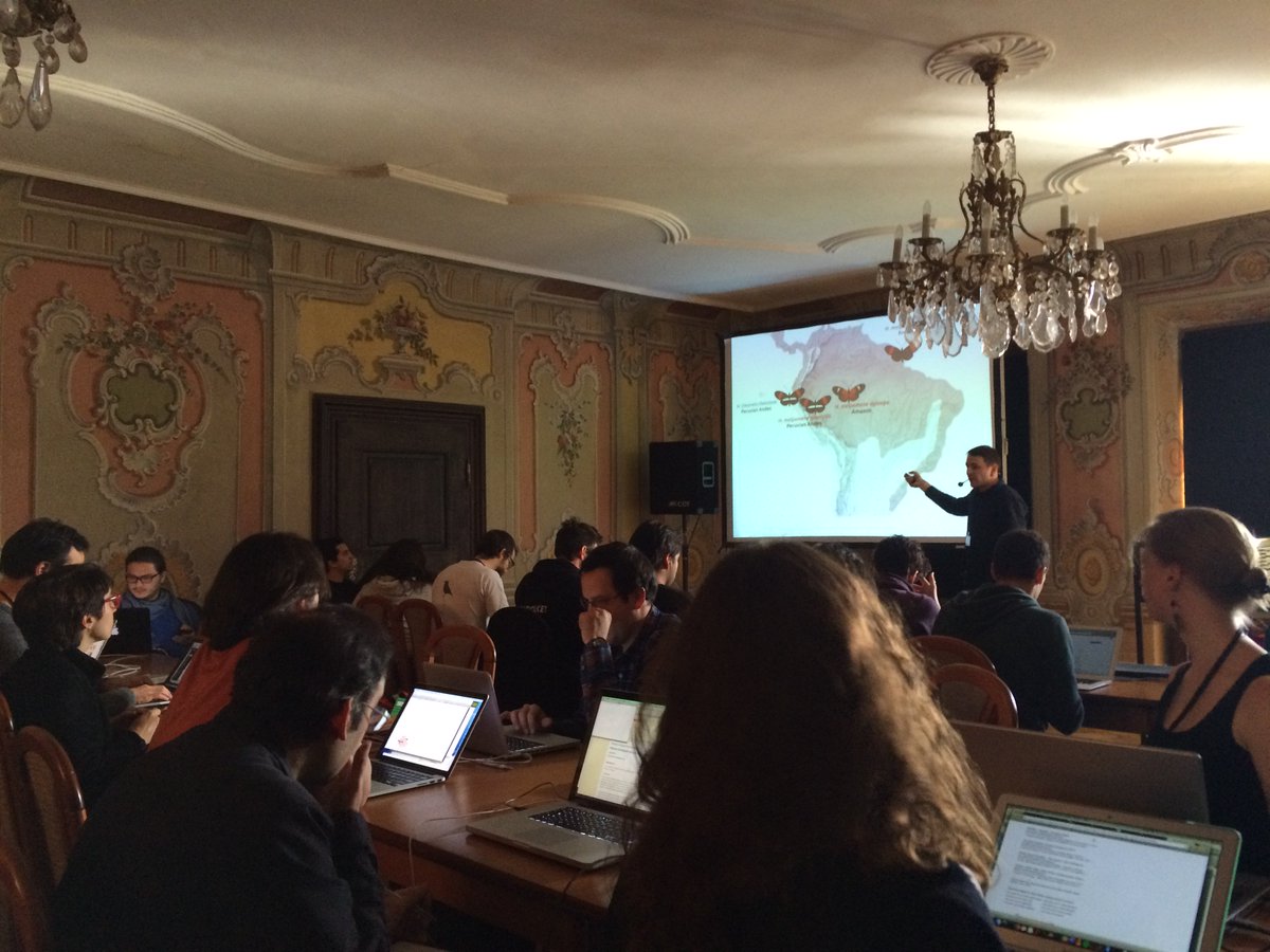 m_matschiner's tweet photo. .@simonhmartin running a great exercise on estimating divergence and gene flow across the chromosome #evomics2016 https://t.co/c74J37dlB3
