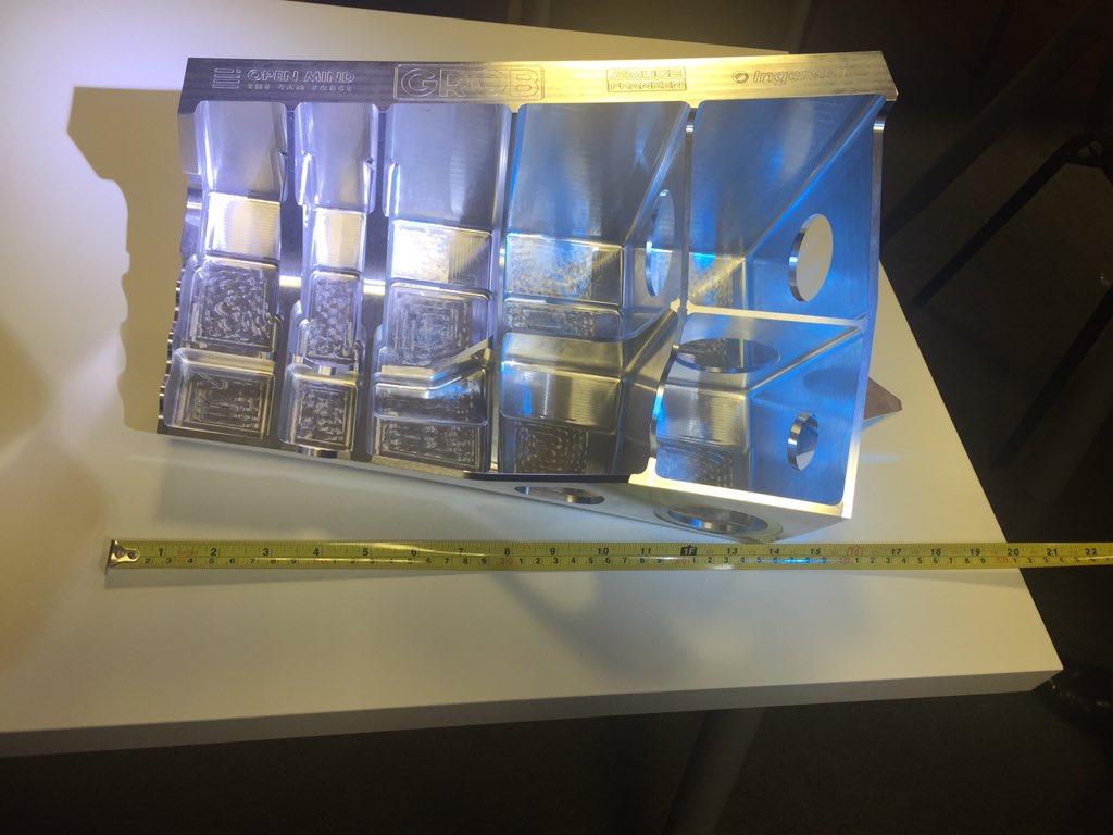 OPENMINDUK's tweet image. Come and see this Aerospace part at Southern Manufacturing 9-11 February stand T67. What's the cycle time?