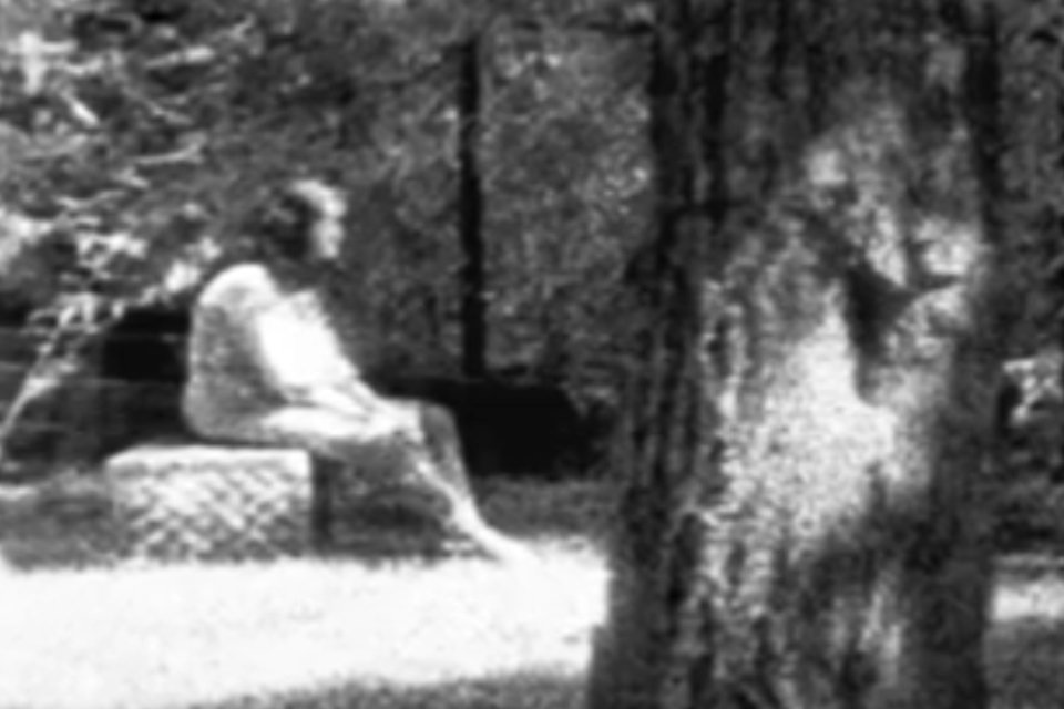 5 Creepy Ghost Sightings Caught On Camera...
m.youtube.com/watch?v=1Yn3Km…