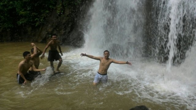 rastamandepok's tweet photo. Liburan bareng manteman https://t.co/n1YLadMTGA