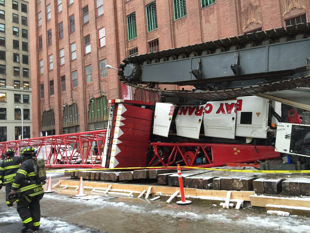 FDNY operating on scene of crane collapse at 40 Worth St & W Bdwy