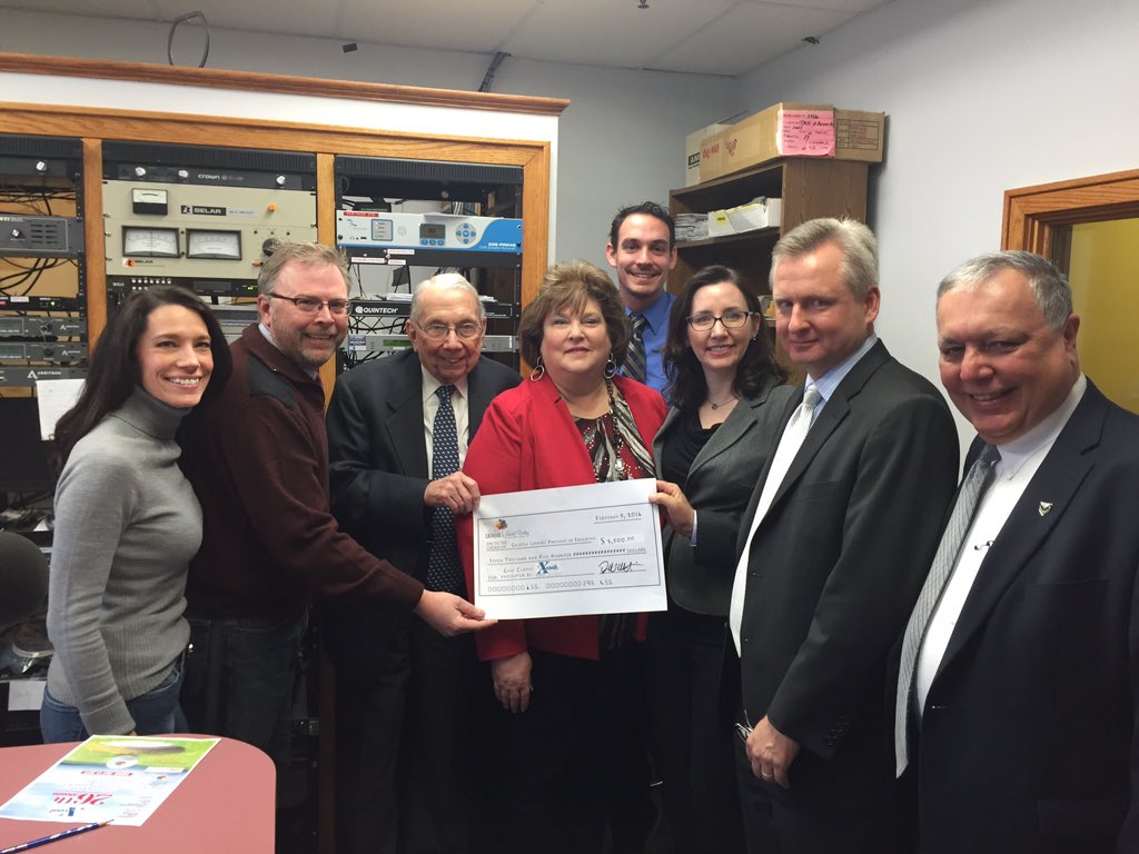 GLLVchamber's tweet photo. The #GLLV Chamber is proud to present this check for $7,500 to @glpief for their work in education in @GLSDupdates https://t.co/uAYxtTsJug