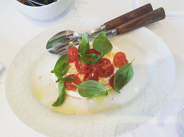 .@shradhasmehra's burrata weekends.