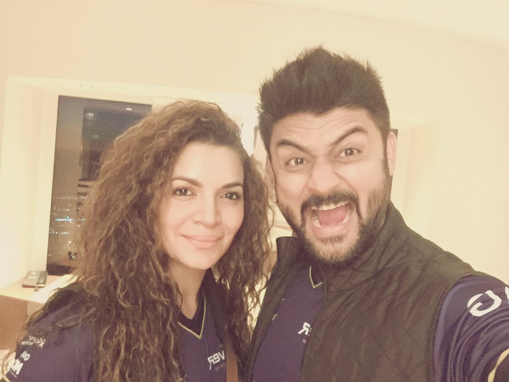 manavgohil's tweet photo. Ready for the match with @ShwetaKawaatra #fateh @samashs https://t.co/6QmY4T6oVS